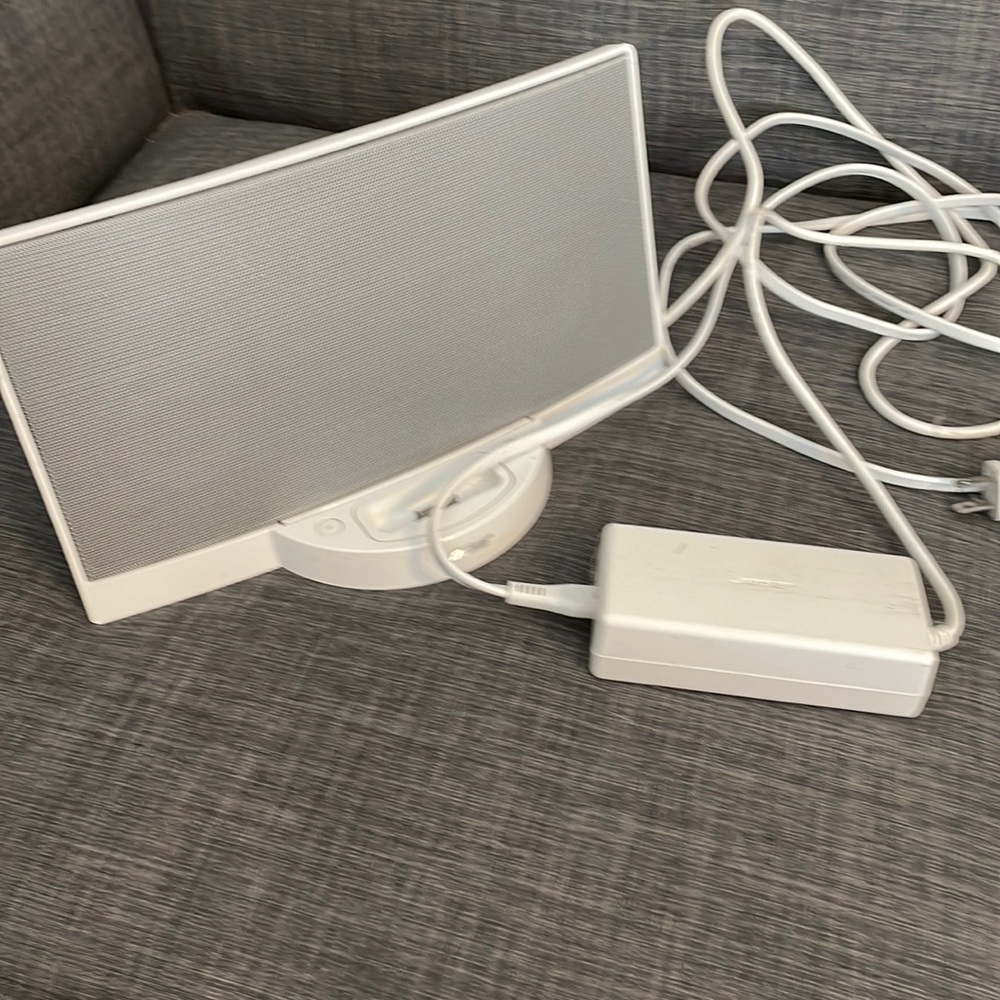 Old school Bose Docking station.